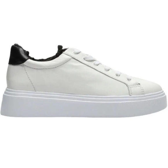 SCHUTZ KRISTEN WHITE LEATHER PLAIN SNEAKERS SHEARLING SIZE 8.5 EUC - Picture 1 of 13